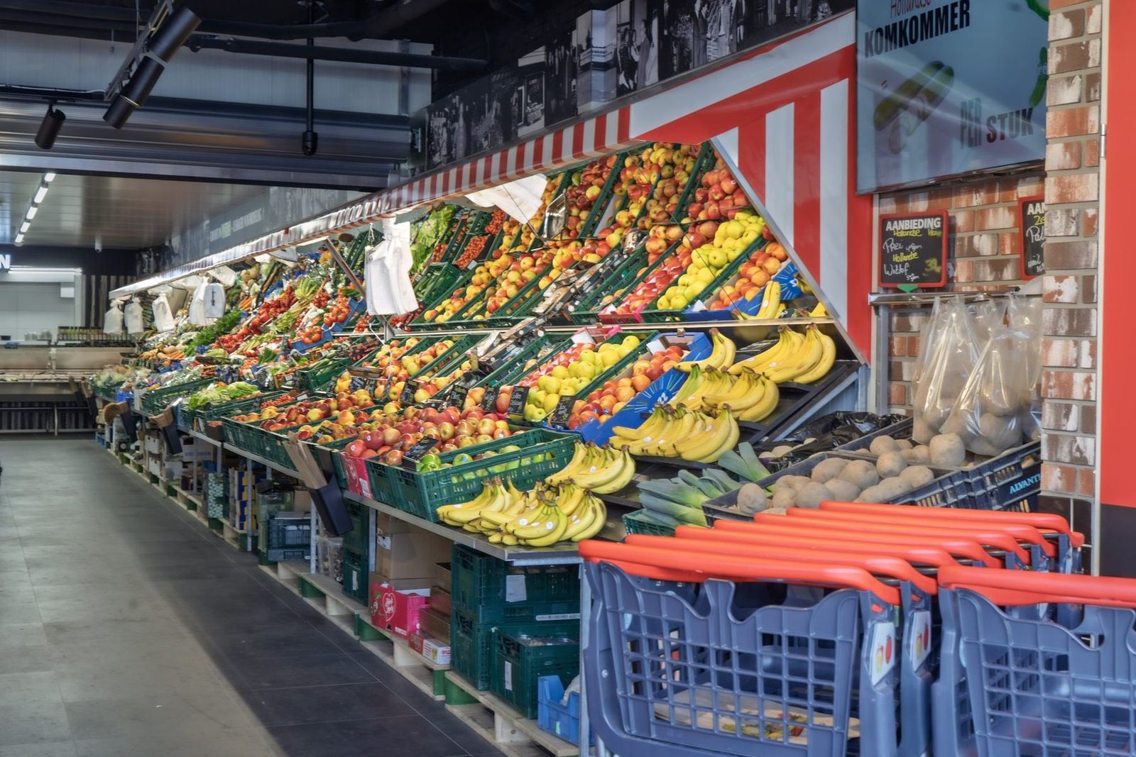 Groente en fruit in de winkel van de Goudreinet in Soest